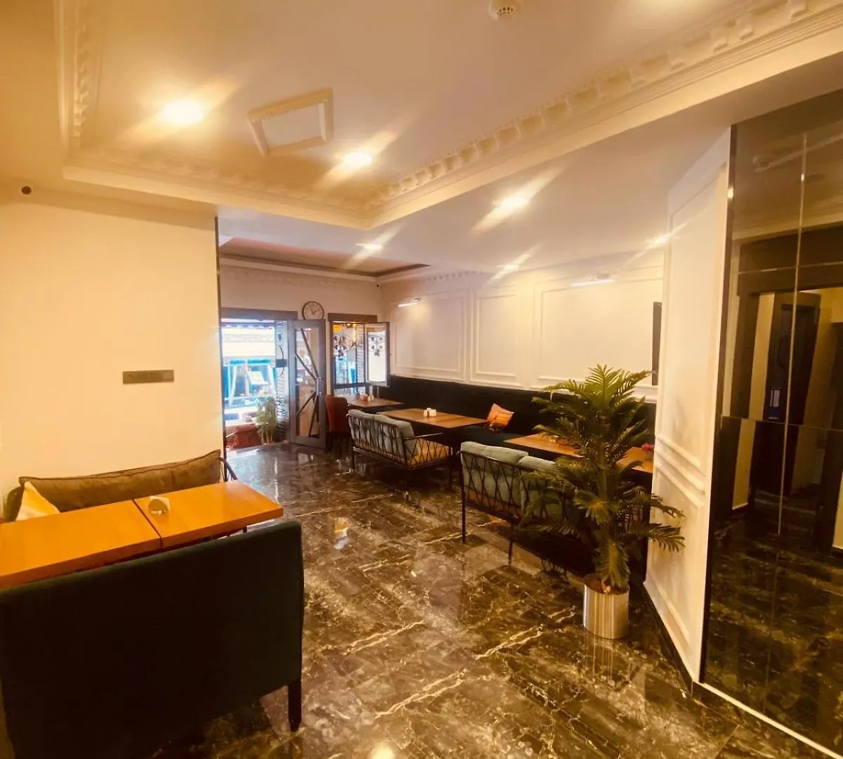 Adora Hotel Estambul